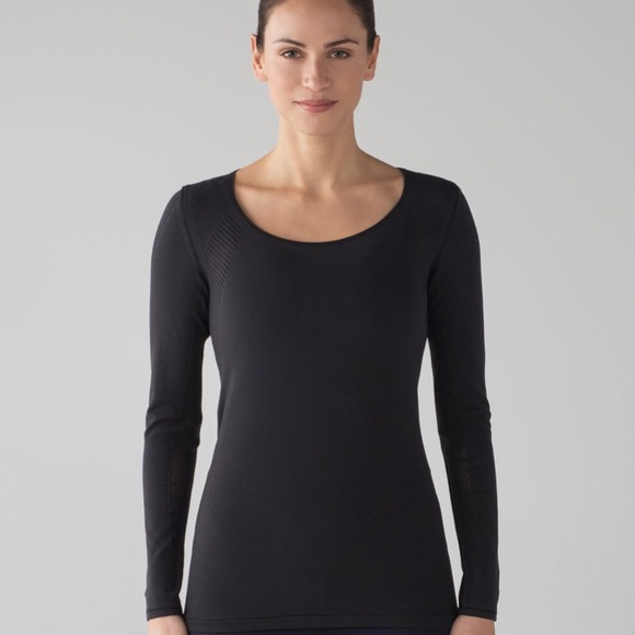Lululemon Reveal RS Top No longer in stores - Picture 4 of 5